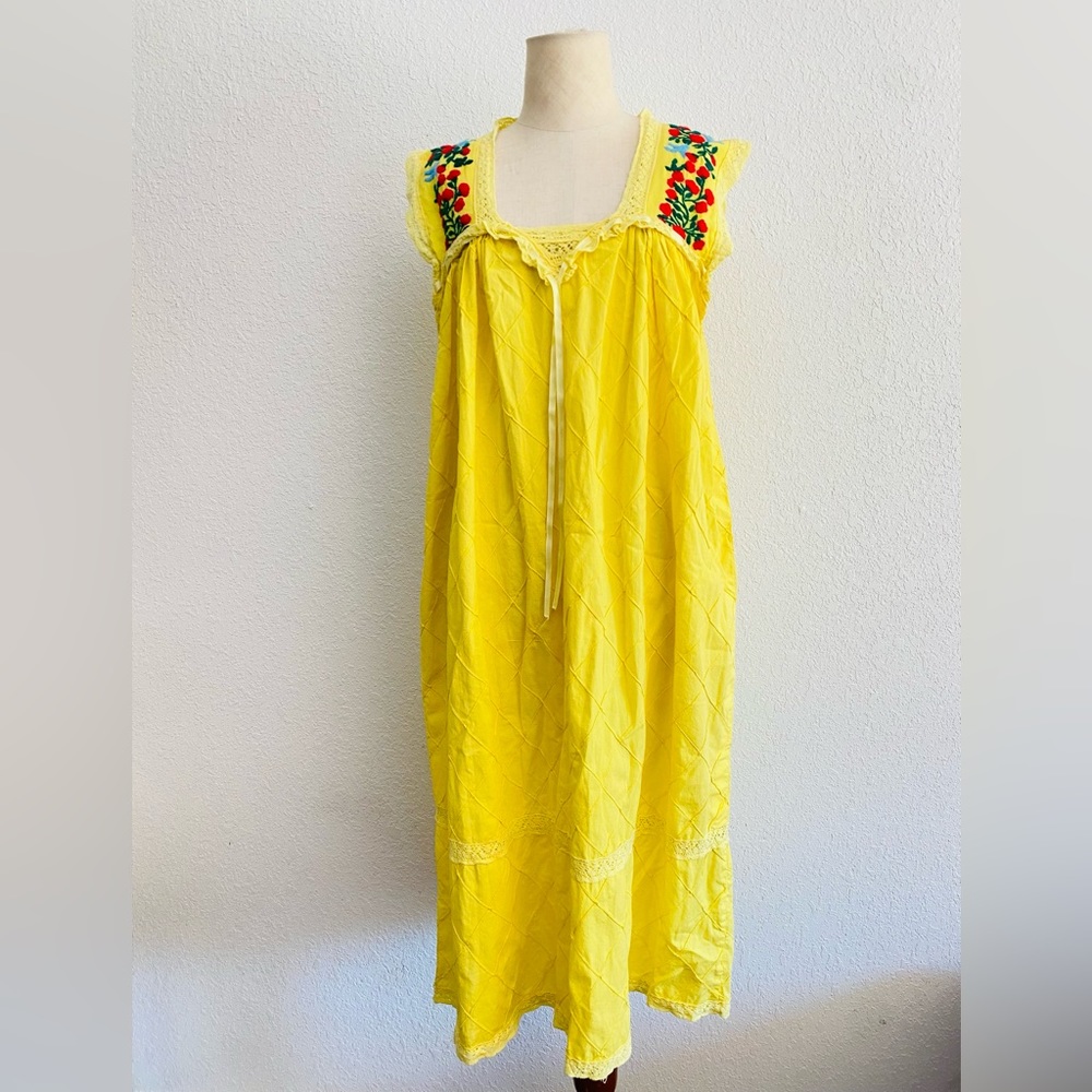 Stunning Vintage Boho Mexican Embroidered Cotton Dress with Crochet Lace Yellow